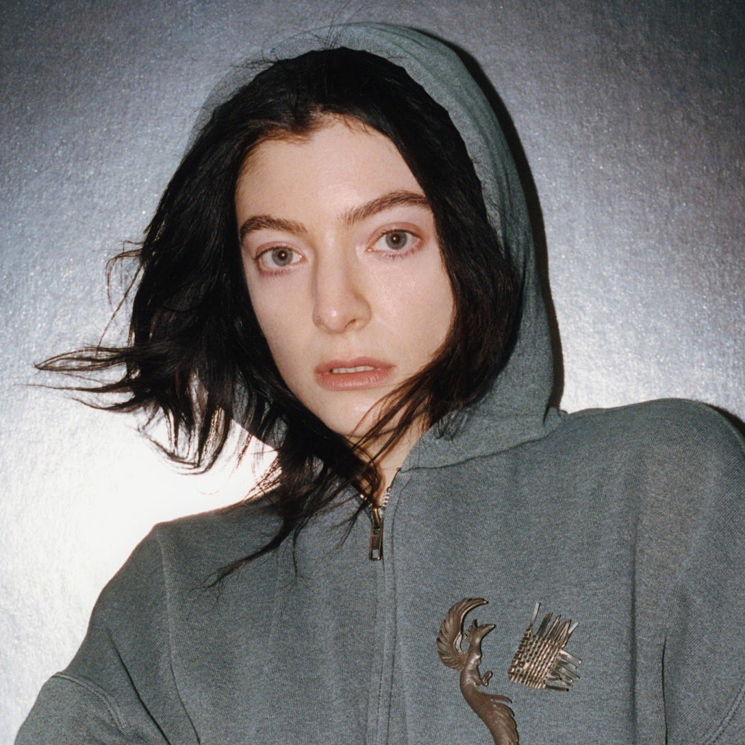 Lorde Daily tweet media
