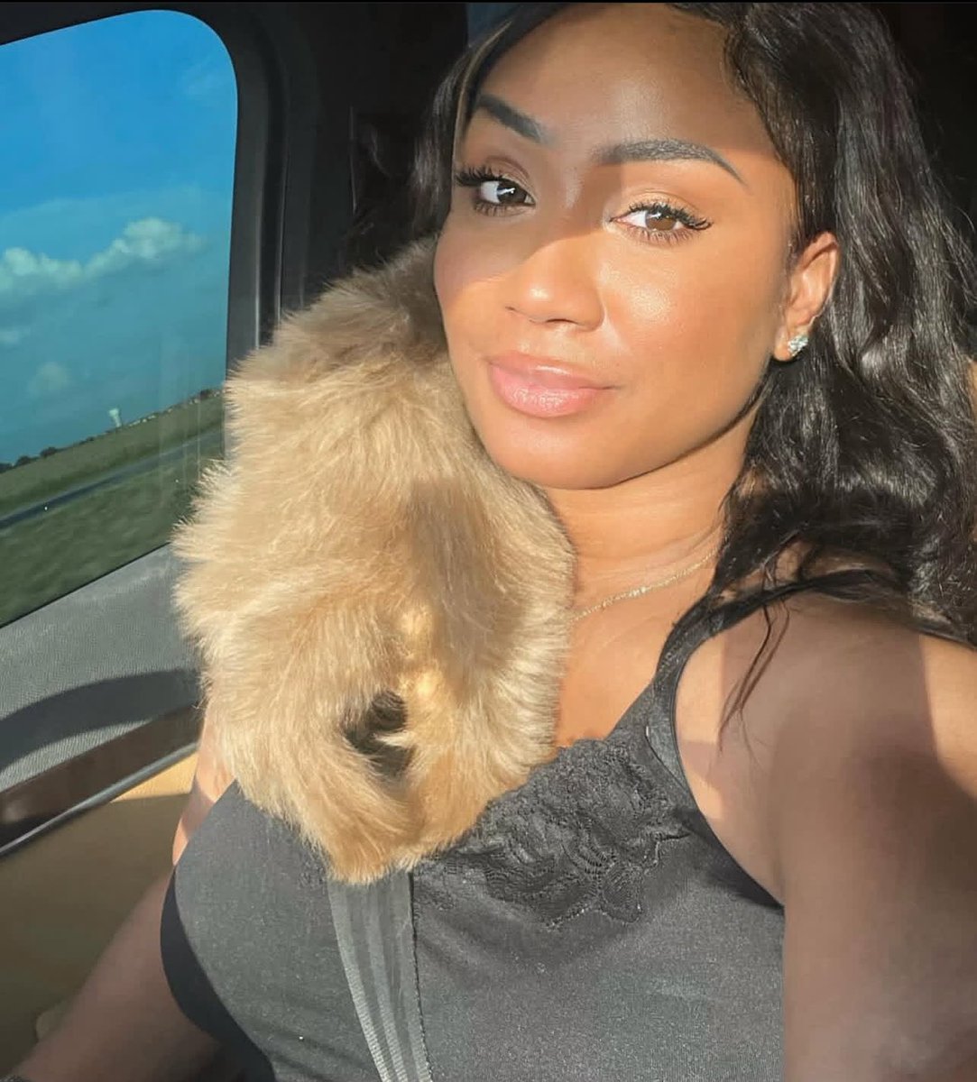 Younger (@khelly_20) on Twitter photo 