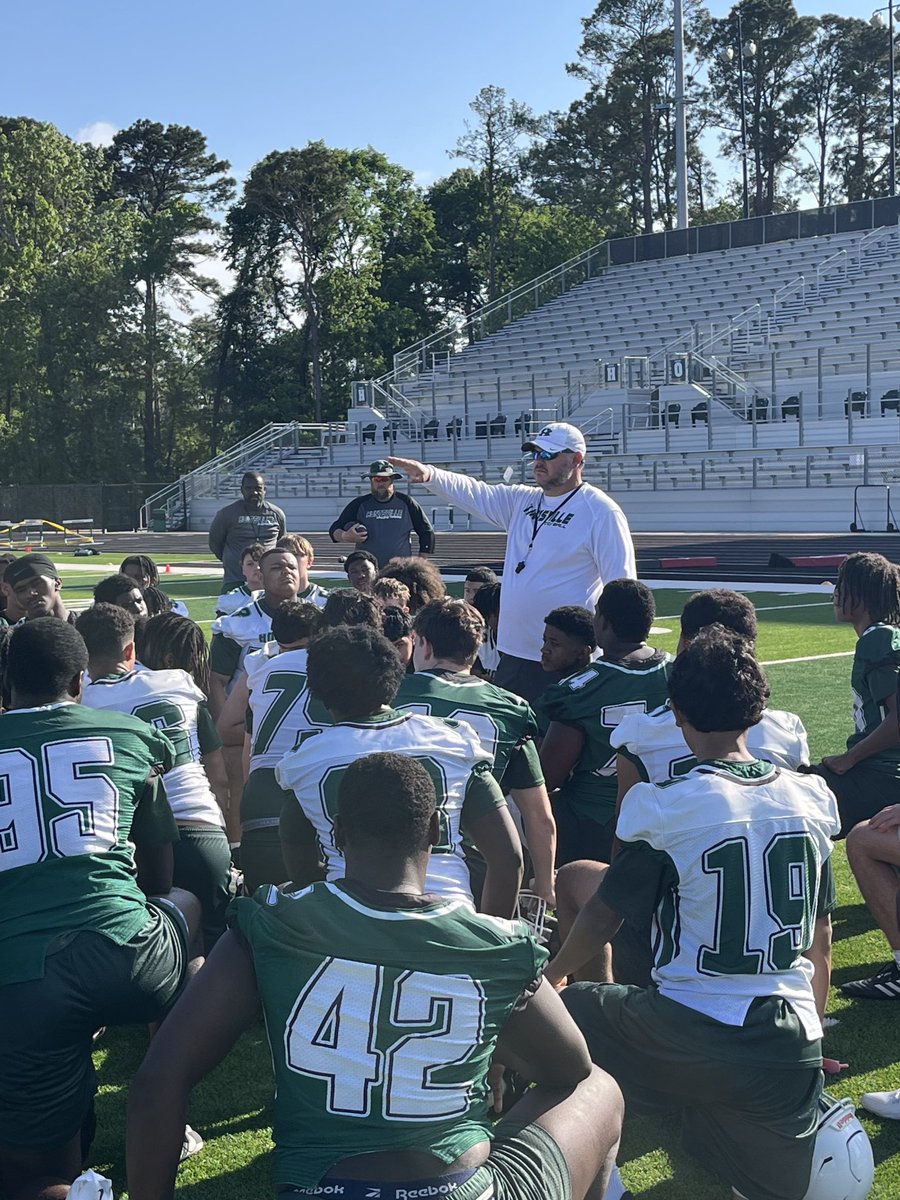 Scott Sheppard (@scottsheppard24) on Twitter photo GREAT first spring workout for <a href="/_HuntsvilleFB_/">Huntsville Hornet Football</a> #BuildingChampions continues! <a href="/thehornetnation/">Huntsville Hornets</a> <a href="/HISDHornets/">HUNTSVILLE ISD</a> <a href="/Matt_Stepp817/">Matt Stepp</a> <a href="/Tepper/">Greg Tepper</a> GREAT first spring workout for <a href="/_HuntsvilleFB_/">Huntsville Hornet Football</a> #BuildingChampions continues! <a href="/thehornetnation/">Huntsville Hornets</a> <a href="/HISDHornets/">HUNTSVILLE ISD</a> <a href="/Matt_Stepp817/">Matt Stepp</a> <a href="/Tepper/">Greg Tepper</a>