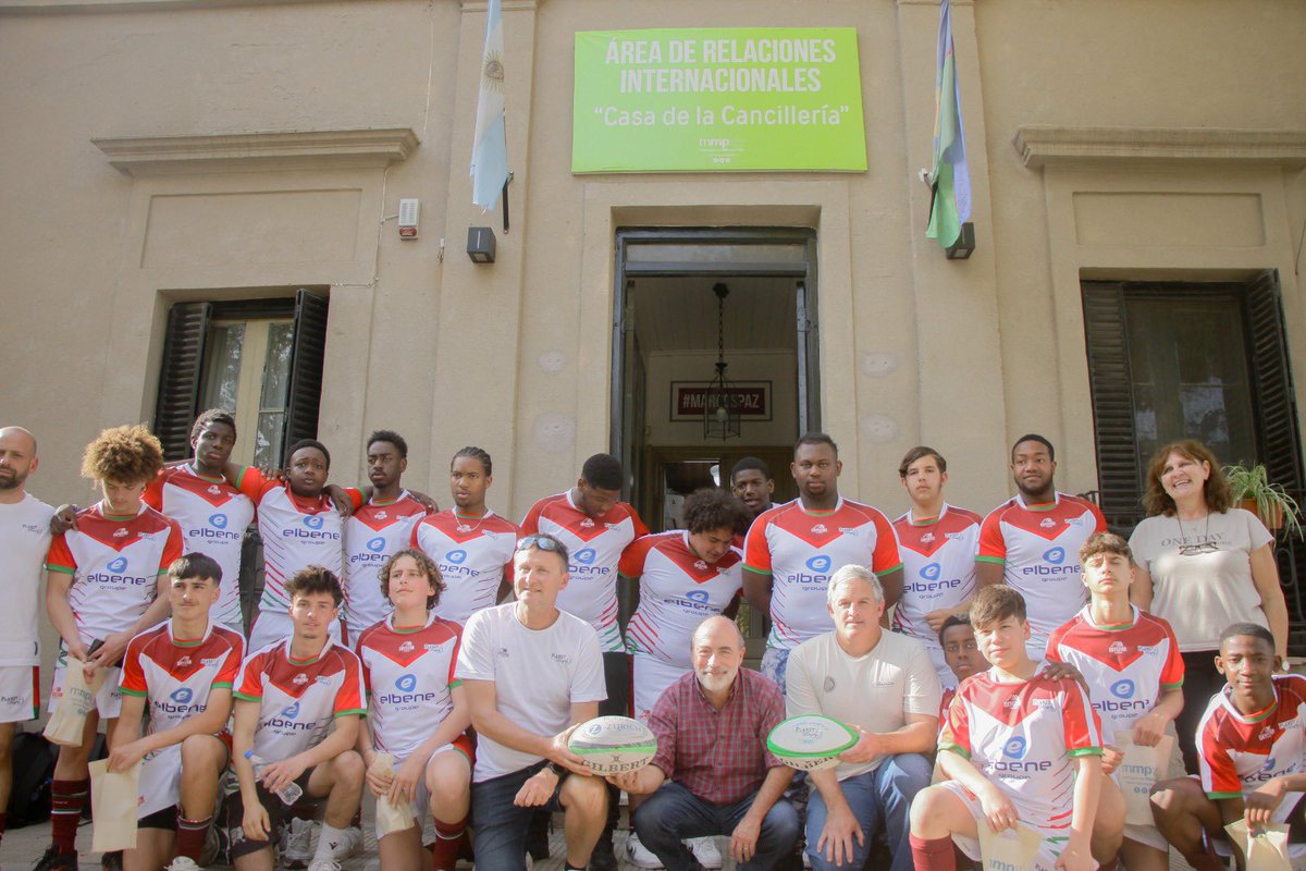Es un honor recibir a una nueva delegación francesa de Planet Rugby, un programa que realiza una gran tarea social en la ciudad de Valence de Francia.