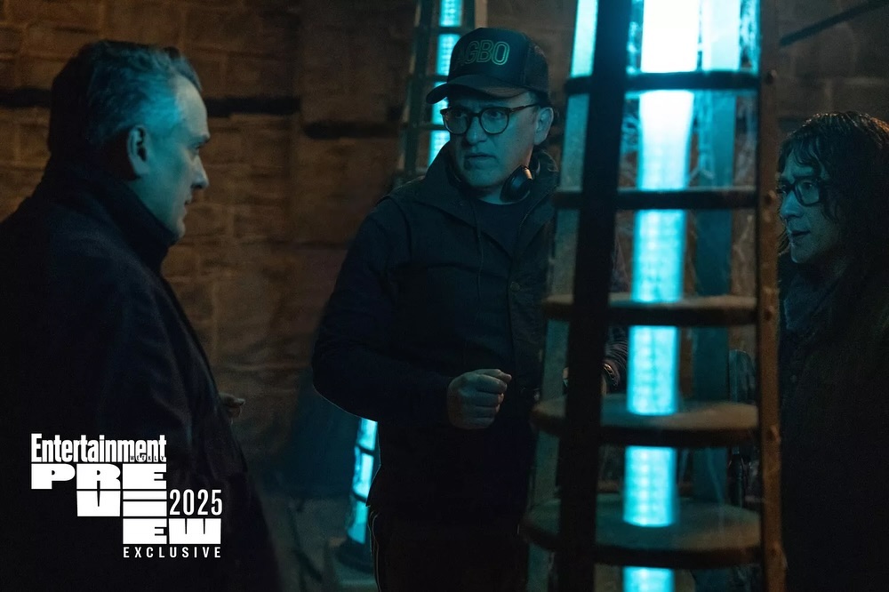 🤖 . ࣪ ׅ  Electric State › Dramatic comedy, adventure &amp; science fiction 𝖥𝗂𝗅𝗆  › 𖥻ElectricState𝗐𝗈𝗋𝖽𝗌  ✦ › <a href="/NtflxtvRP/">Netflix Plataform ᴿᴾ (Parody account)</a> 𝗠𝗼𝘃𝗶𝗲

"We're watching The Electric State for the plot "
The plot :Anyways see you on 2025 👀