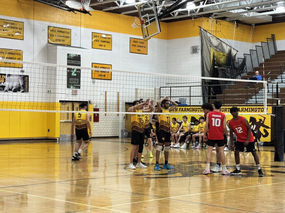 NF Boys VB up 2-0 vs Troy Athens tonight. Leading in game 3, 10-8