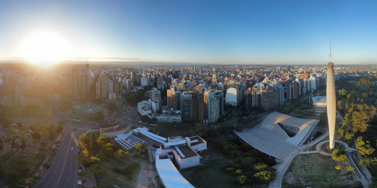 🌐 Nuestra ciudad será sede de la cumbre del ecosistema GovTech.
Los días 28 y 29 de abril se llevará a cabo el "Córdoba GovTech Summit", un encuentro que reunirá a distintos actores que buscan transformar la gestión de las ciudades a través de la innovación tecnológica.