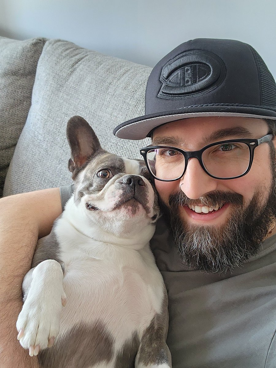 geeksehh's tweet image. Buna and I are ready for game 2 with montreal bb!!!