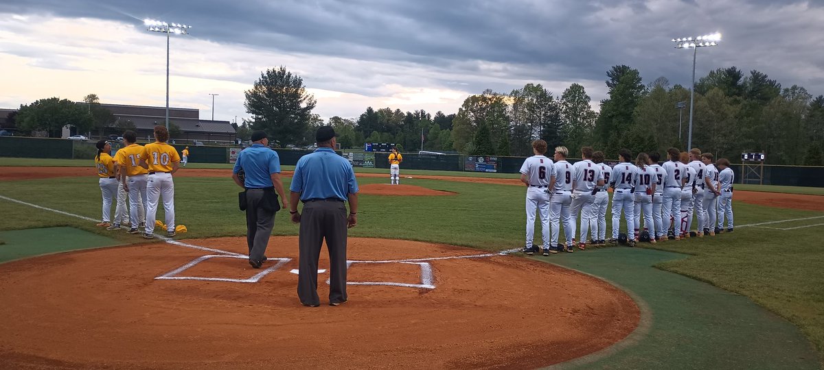 Baseball University of the Blue Ridge (@bbuniversitywnc) on Twitter photo Watching a good pitching matchup tonight
<a href="/MaybinPeyton/">Peyton Maybin</a> of <a href="/NHHS_Baseball_/">NHHS Baseball</a> vs <a href="/ZackWester2027/">Zackary Wester</a> of <a href="/AthleticsPisgah/">Pisgah Athletics</a>
Coincidentally, both these boys were the last two weeks' POPPY HAND-CRAFTED POPCORN Player of the Week Watching a good pitching matchup tonight
<a href="/MaybinPeyton/">Peyton Maybin</a> of <a href="/NHHS_Baseball_/">NHHS Baseball</a> vs <a href="/ZackWester2027/">Zackary Wester</a> of <a href="/AthleticsPisgah/">Pisgah Athletics</a>
Coincidentally, both these boys were the last two weeks' POPPY HAND-CRAFTED POPCORN Player of the Week