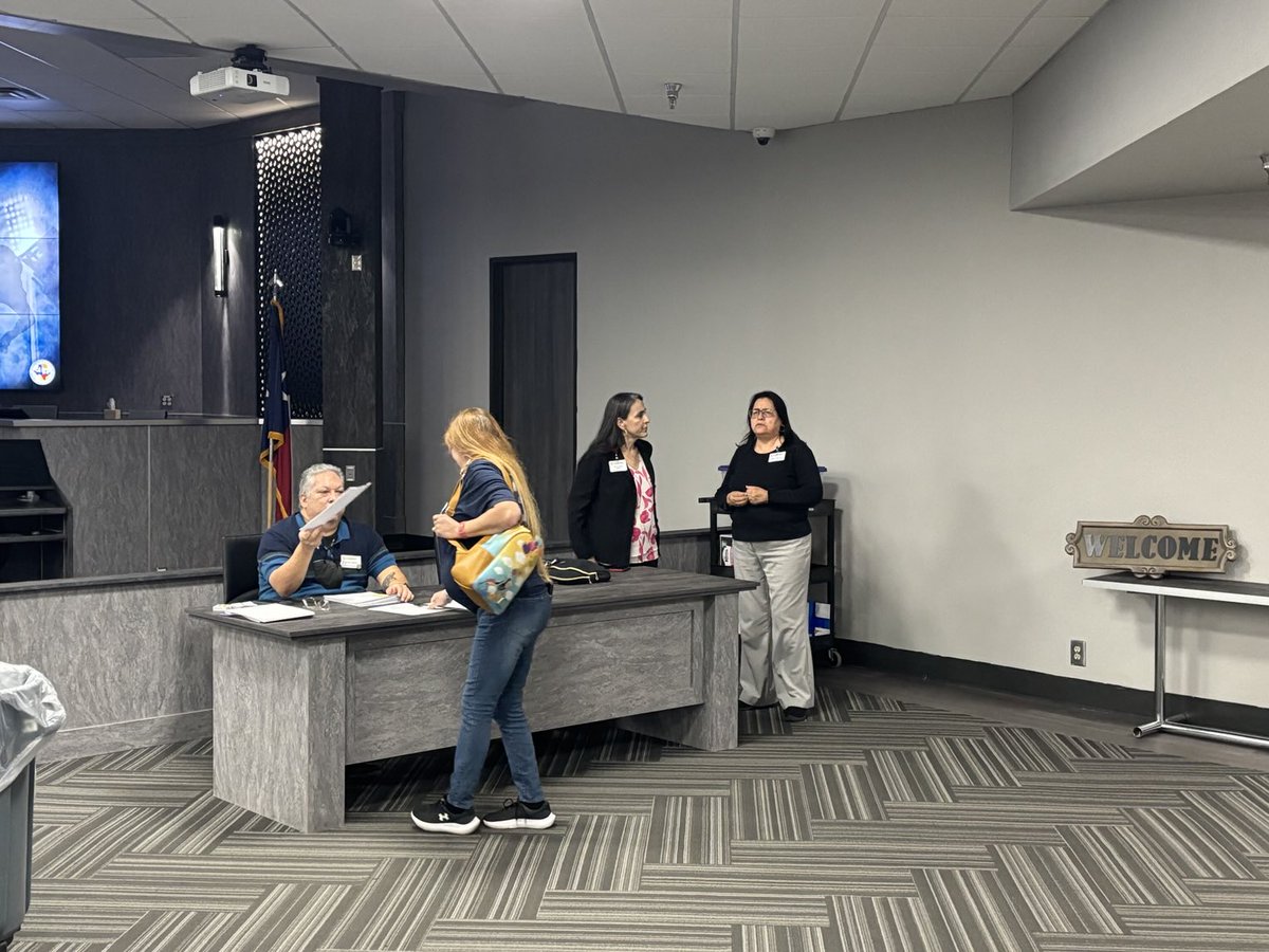 Bobbi R. Garcia (@b_russ_garcia) on Twitter photo Our final Sub Café of the year was a success! Thank you for your commitment to our students and schools! ✨🍎👏📚
Thank you <a href="/NaomiEsparza4/">N.E.</a> for teaching our fantastic substitutes all about classroom management!
#ClassroomExcellence <a href="/YsletaISD/">Ysleta ISD</a>
<a href="/LpezDr/">Dr Blanca López</a> Our final Sub Café of the year was a success! Thank you for your commitment to our students and schools! ✨🍎👏📚
Thank you <a href="/NaomiEsparza4/">N.E.</a> for teaching our fantastic substitutes all about classroom management!
#ClassroomExcellence <a href="/YsletaISD/">Ysleta ISD</a>
<a href="/LpezDr/">Dr Blanca López</a>