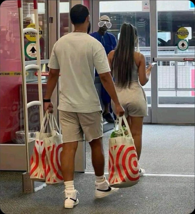 speedfromtexas's tweet photo. Me out with my boo store hopping, doing the things she's interested in... quality time https://t.co/f6F7mMV0W3