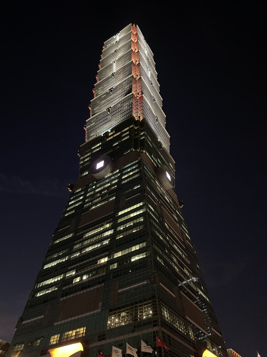 Shinfennix's tweet photo. 夜晚的101
#Taipei101
#Taipei https://t.co/45R2HbMdix