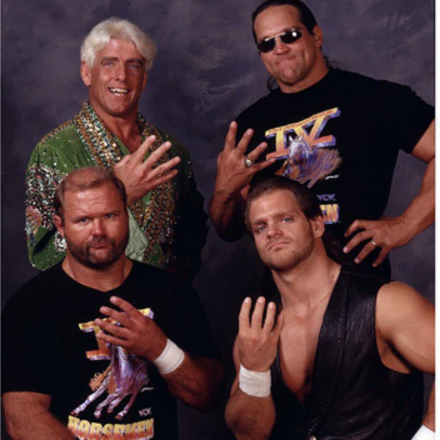 SEMScorpio's tweet image. R.I.P. to the great Steve &quot;Mongo&quot; McMichael. One of the best football players ever. He made history with the #Bears in 1985. Loved watching him on #WCWMondayNitro. #RIPMongo #WCW #4Horsemen