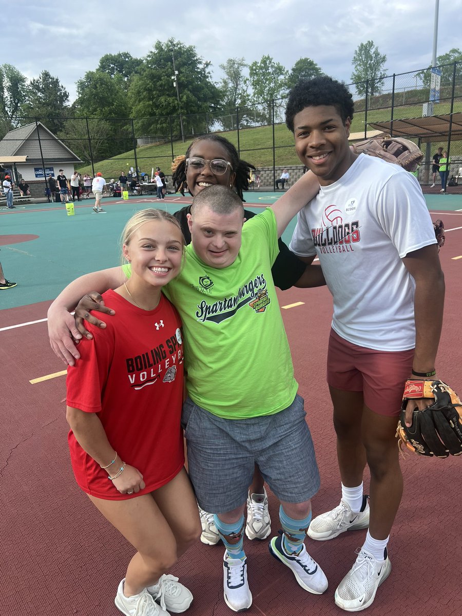 Always a great time at Carolina Miracle League with our boys &amp; girls’ volleyball program! ❤️🐾 ⚾️ Always thankful for these opportunities in our community.
