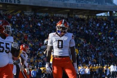 Eli Wilt (@eli_wilt18) on Twitter photo After a great talk with Coach Alexander, I am grateful to receive an offer to Bowling Green State University!! π π€
<a href="/EddieGeorge2727/">Eddie George</a> <a href="/Official_CoachA/">Dewayne Alexander</a> <a href="/CoachTPart/">Travis Partridge</a> <a href="/tthasselbeck/">tim hasselbeck</a> <a href="/coachgregcotten/">Greg Cotten</a> <a href="/Coach_Peavey/">Kolt Peavey</a> <a href="/CoachDSanders/">Dillon Sanders</a> <a href="/marty_martens82/">Marty Martens</a> <a href="/BuckFitz/">NPA/SUPERMAX 100</a> <a href="/jaxon_rose8/">Jaxon Rose</a> <a href="/Hunter_DeNote/">Hunter DeNote</a> After a great talk with Coach Alexander, I am grateful to receive an offer to Bowling Green State University!! π π€
<a href="/EddieGeorge2727/">Eddie George</a> <a href="/Official_CoachA/">Dewayne Alexander</a> <a href="/CoachTPart/">Travis Partridge</a> <a href="/tthasselbeck/">tim hasselbeck</a> <a href="/coachgregcotten/">Greg Cotten</a> <a href="/Coach_Peavey/">Kolt Peavey</a> <a href="/CoachDSanders/">Dillon Sanders</a> <a href="/marty_martens82/">Marty Martens</a> <a href="/BuckFitz/">NPA/SUPERMAX 100</a> <a href="/jaxon_rose8/">Jaxon Rose</a> <a href="/Hunter_DeNote/">Hunter DeNote</a>