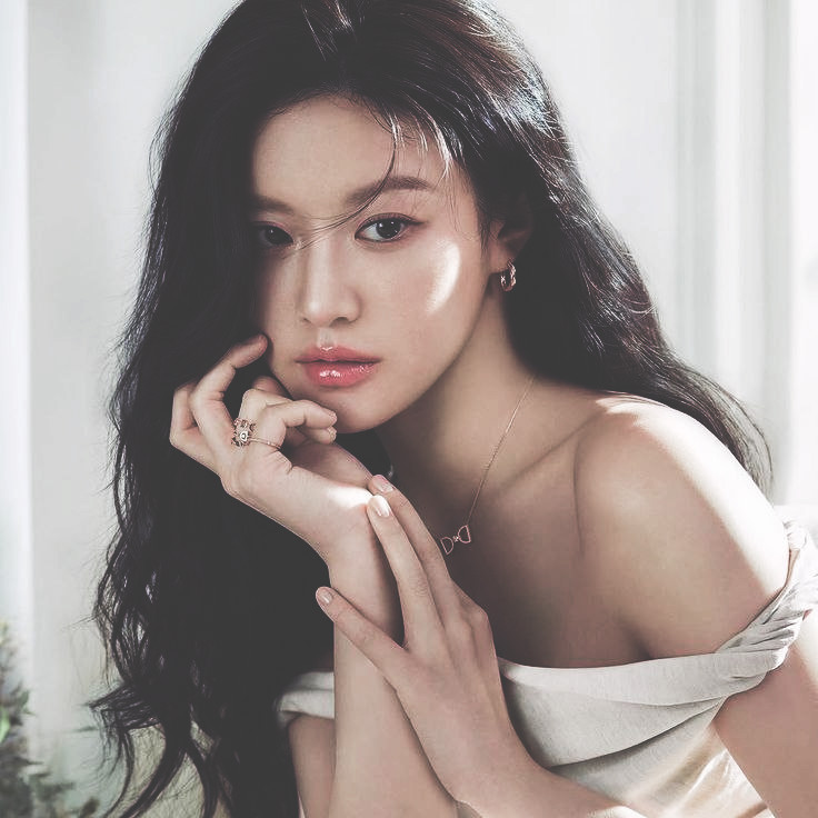 &lt; Goddess ; 🦢 &gt;  …  비현실적인 아름다움.