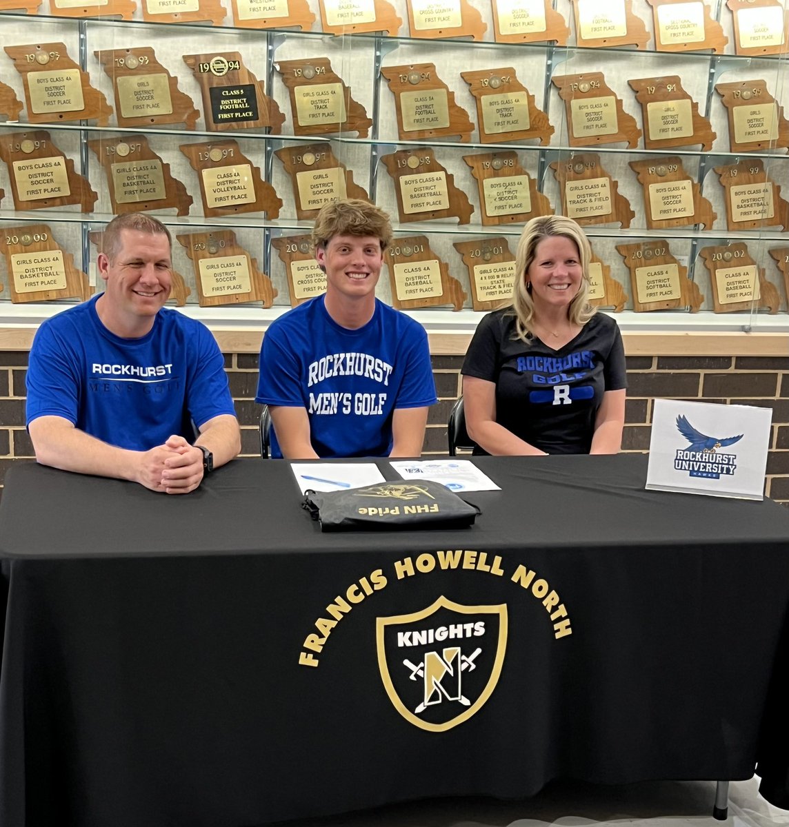 GolfFhn's tweet photo. Today we celebrated two of our seniors that will be continuing their athletic careers at the college level. Bryce Renz officially signed with Rockhurt University in Kansas City and Alyssa Perkins committed to William Woods University in Fulton. Congratulations to both families. https://t.co/w4Cz3fyGfi
