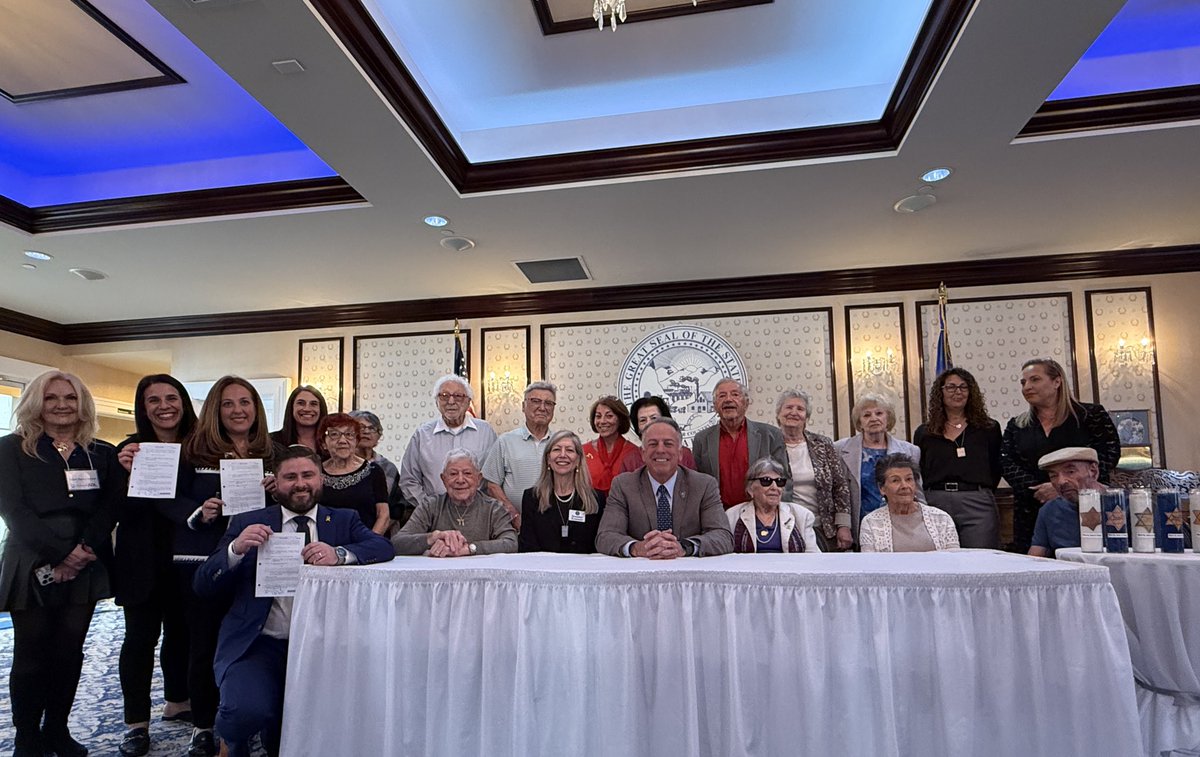 JosephMLombardo's tweet image. Tonight, alongside survivors of the Holocaust, I was deeply honored to sign Senate Bill 96 into law, which designates January 27 as International Holocaust Remembrance Day in the State of Nevada.

In Nevada, we will #NeverForget.