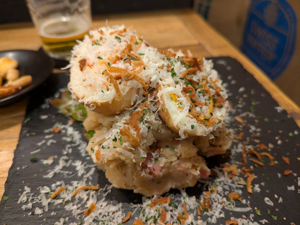 hoj8w's tweet image. なおたかさんのお店初めて行けた
四谷にもあるとは…
ハートランドってこんな美味しかったんだな
#PERFECTBEER