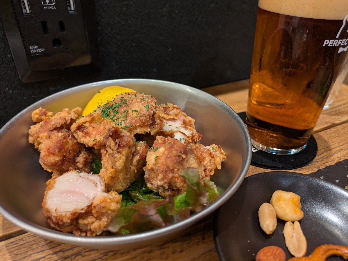 hoj8w's tweet image. なおたかさんのお店初めて行けた
四谷にもあるとは…
ハートランドってこんな美味しかったんだな
#PERFECTBEER