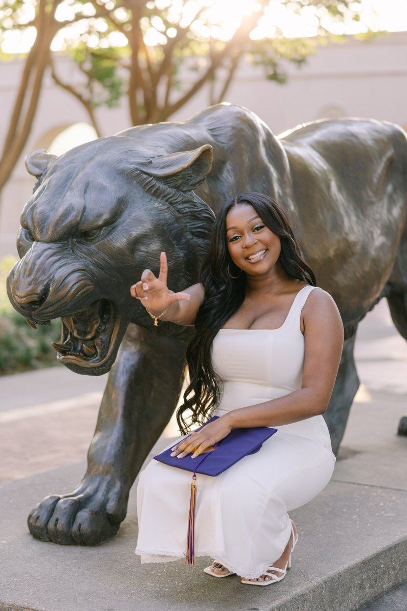 kaaedynn's tweet photo. In just 23 days, I’ll be graduating with my Bachelor of Science in Biological Sciences. Thank you, LSU, for the growth, the challenges, the late nights, and the memories. Above all, thank you, God, for guiding me through every chapter. Forever grateful. Forever LSU. https://t.co/14Kaw0OwqD