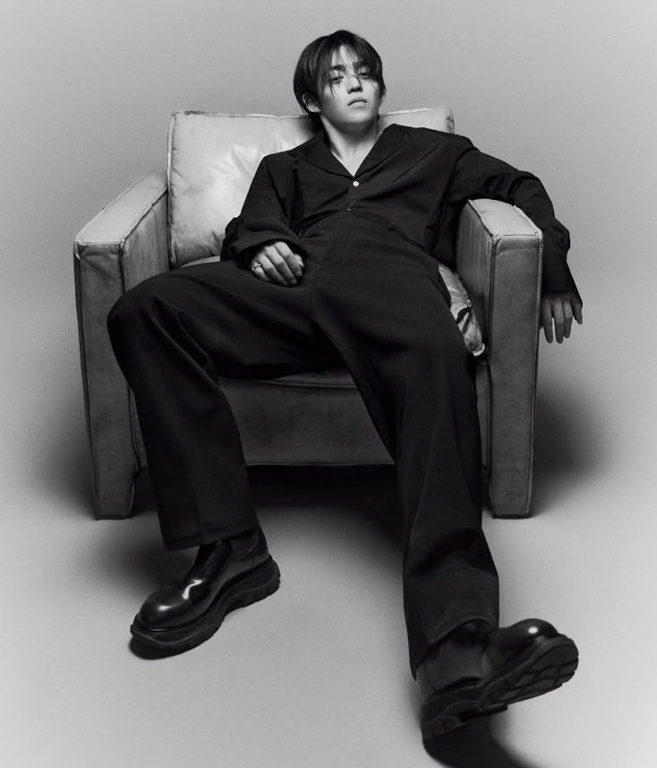 vestigioazul's tweet image. “ I can’t stand                          Then sit.
you anymore”.