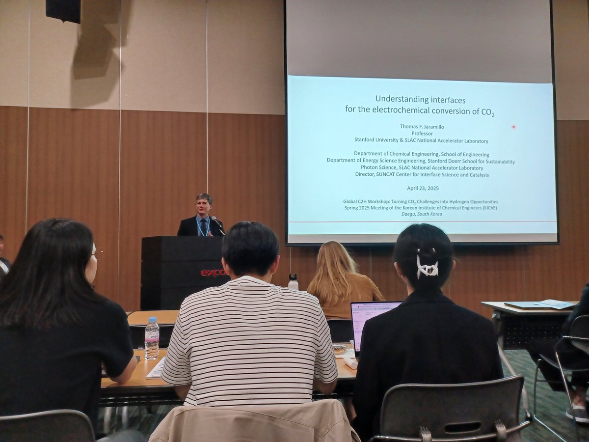 Awesome and insightful talk by Professor Thomas Jaramillo <a href="/jaramillogroup/">Jaramillo Lab</a> yesterday at the 2025 Korean Institute of Chemical Engineers (KIChE) Spring Meeting!