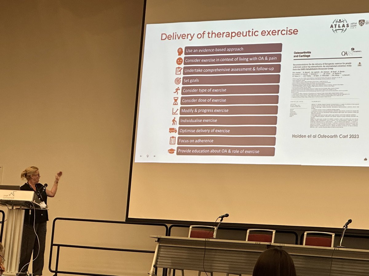 Kicking off #OARSI2025 with <a href="/HinmanRana/">Prof Rana Hinman</a>’s insightful presentation on exercise for osteoarthritis! 
<a href="/CHESM_unimelb/">CHESM</a>