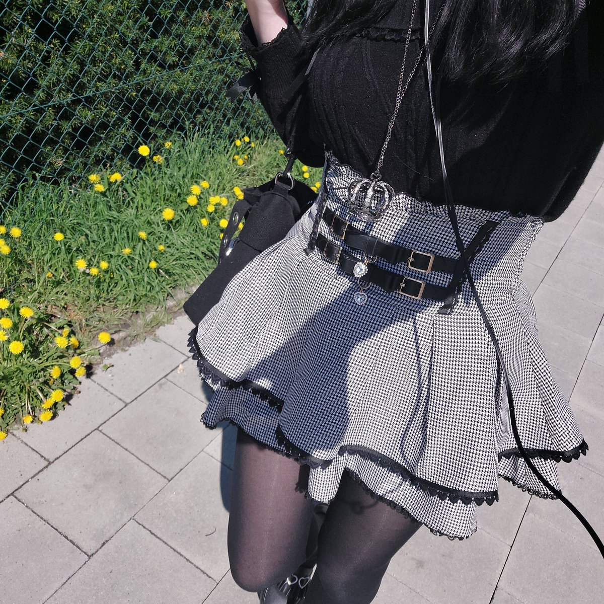 targetedneet's tweet image. this pic is pretty cute actually