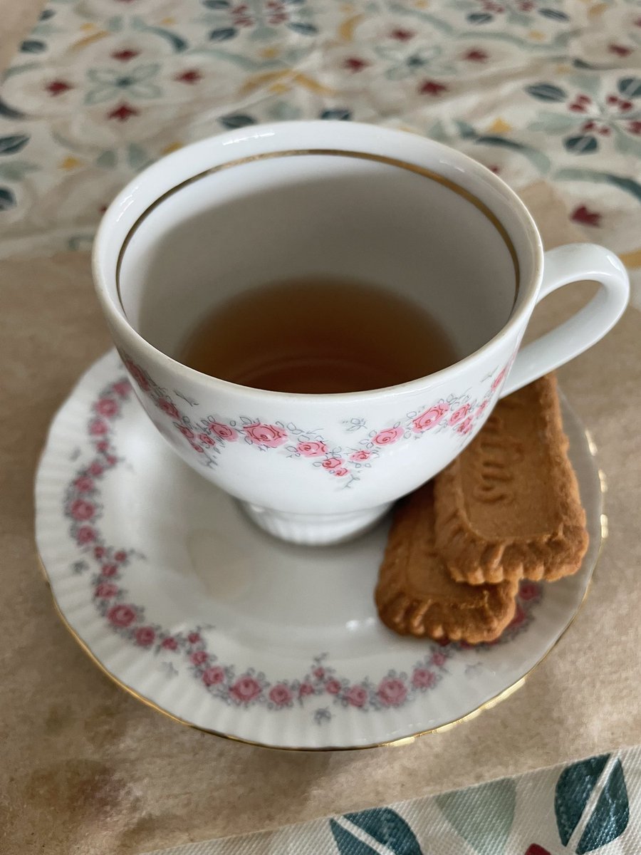 Valley View School (@valleyviewcbe) on Twitter photo Tea time with the kindergarten students today was absolutely lovely! So much can be learned from slowing down and connecting. #WeAreCBE <a href="/CBEArea3/">CBE Area 3</a> Tea time with the kindergarten students today was absolutely lovely! So much can be learned from slowing down and connecting. #WeAreCBE <a href="/CBEArea3/">CBE Area 3</a>