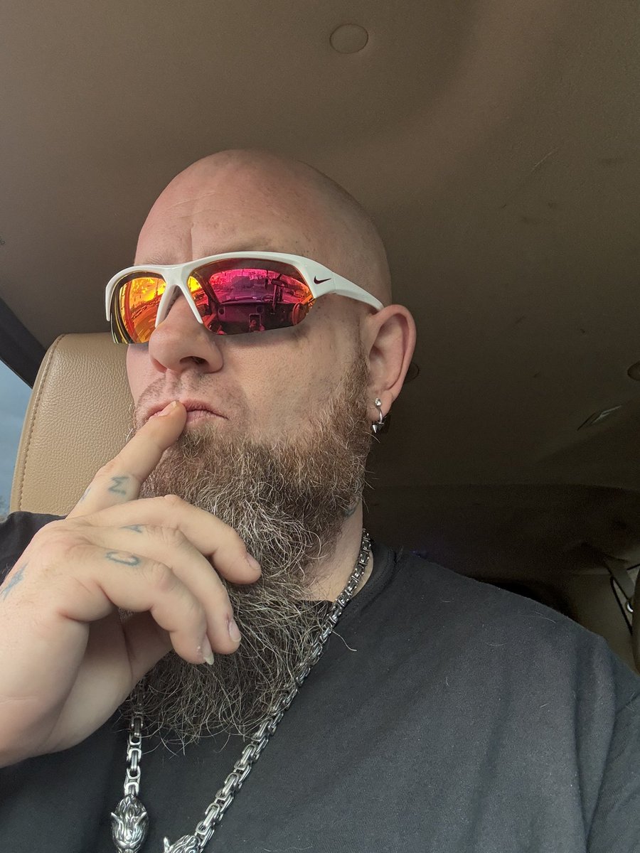 Pratt81375Geoff's tweet photo. In a mood https://t.co/T5t3CPOuZy