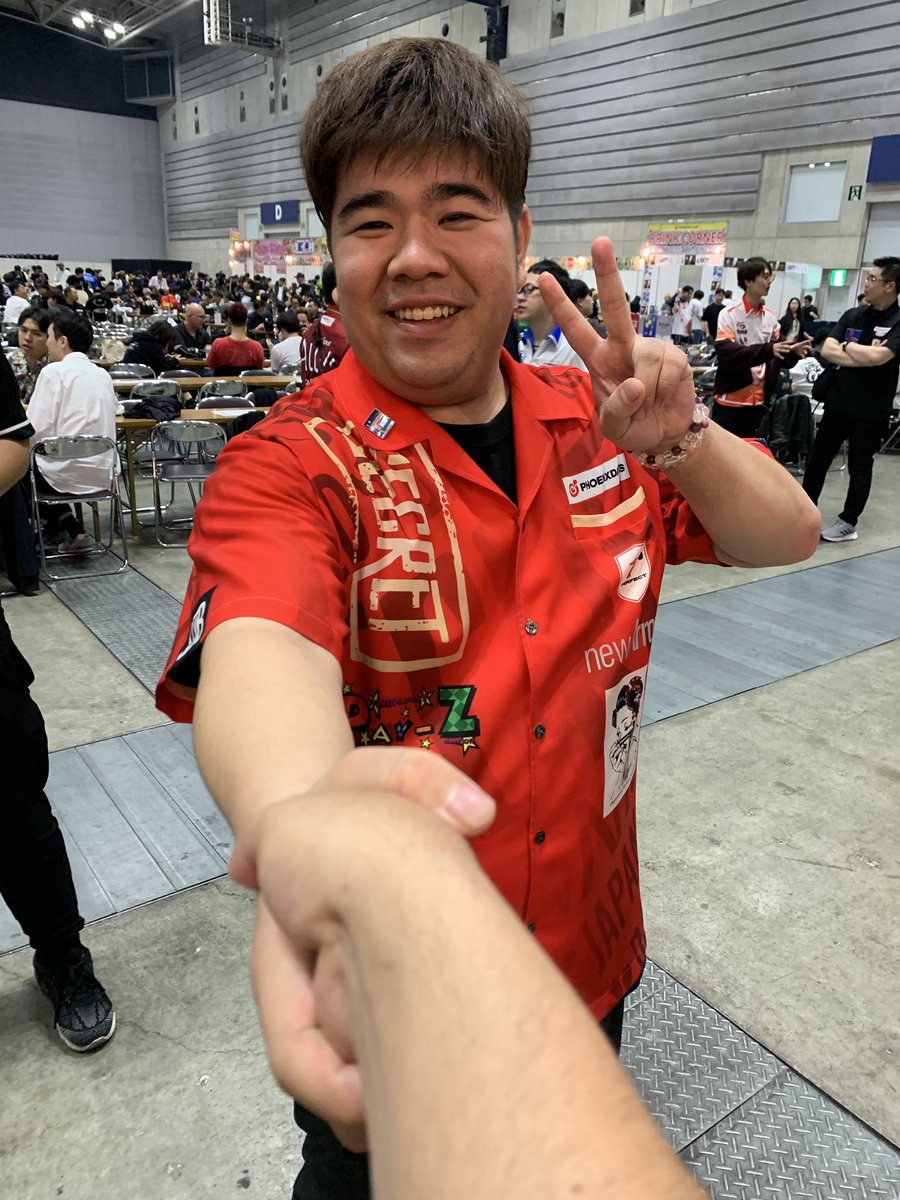 tawashi1714's tweet photo. PERFECT＆MJ'25 SPRINGでたわしと握手🤝

5発目は北海道は旭川から参戦中のSECRETプレイヤー片山祐貴プロ！

開幕戦ではベスト8に入賞した実力者です！
すげー早投げなのにすげー入れるのwww
あのリズムでバチバチ入れられたら対戦相手は嫌だよねーw
なのに性格はほんわかしてるのw
めっちゃいい子😆 https://t.co/TuvQXQSjXN