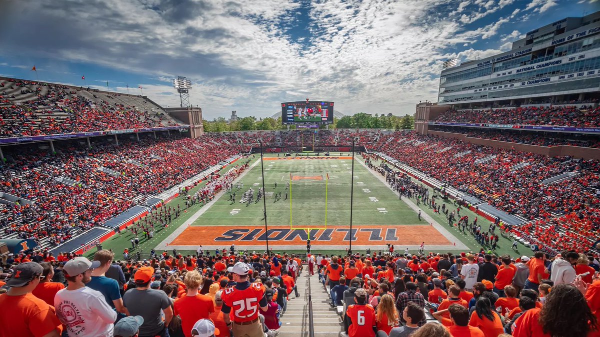 Blessed to have received an offer from <a href="/IlliniFootball/">Illinois Football</a> <a href="/RobbyDischer/">Robby Discher</a>