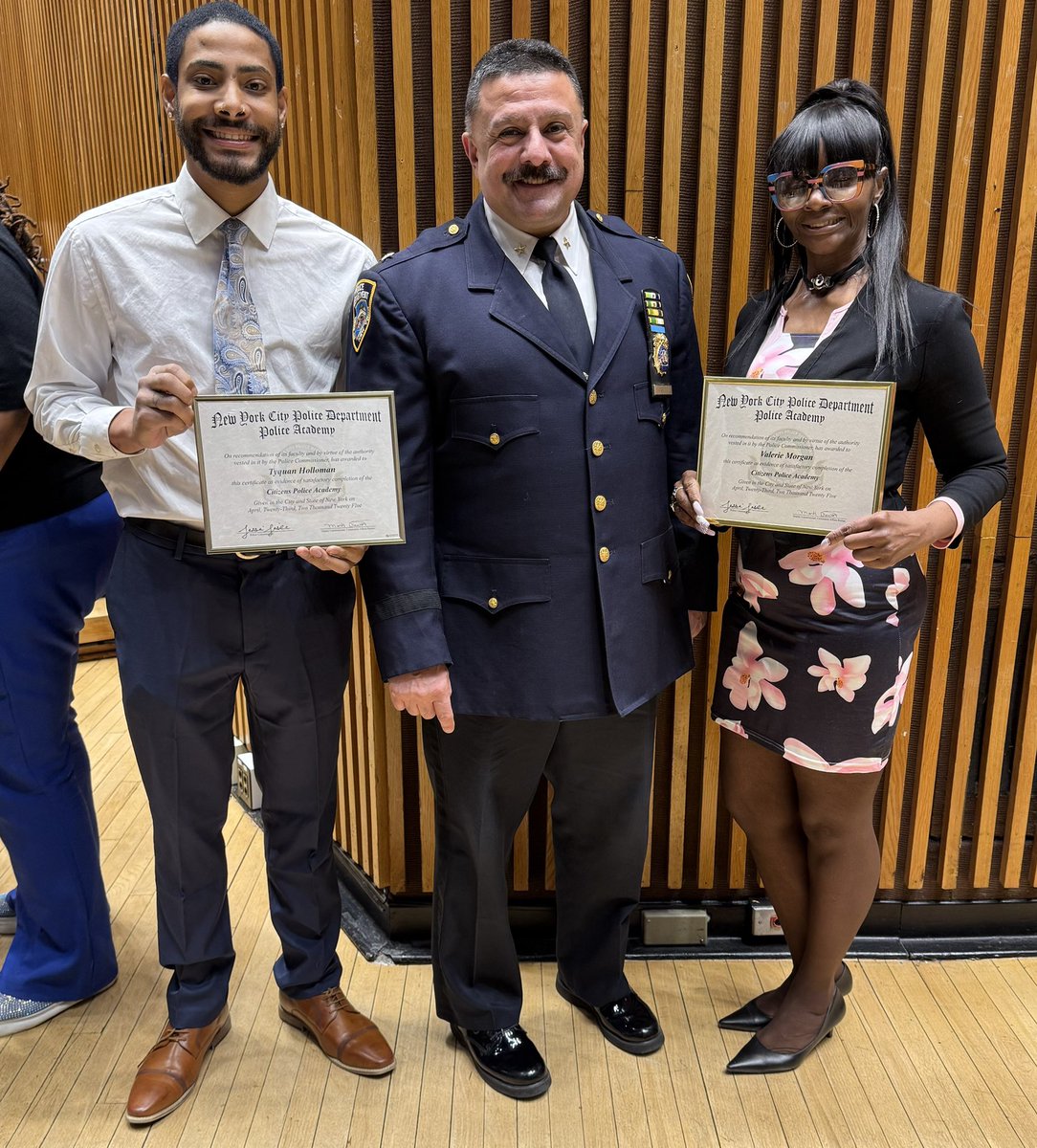 Congratulations to everyone who graduated from the NYPD Citizens Academy today! Hopefully the knowledge gained helps build stronger relationships with our officers. Particularly proud of Miguel Walters, PSA 6 Council President and class valedictorian—outstanding achievement!