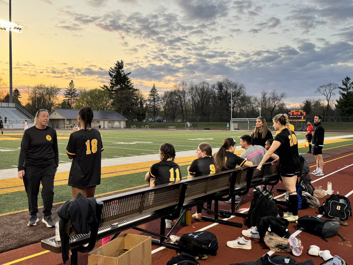 Girls Soccer crushing it for Senior Night! Up 4-0 with 21 min left