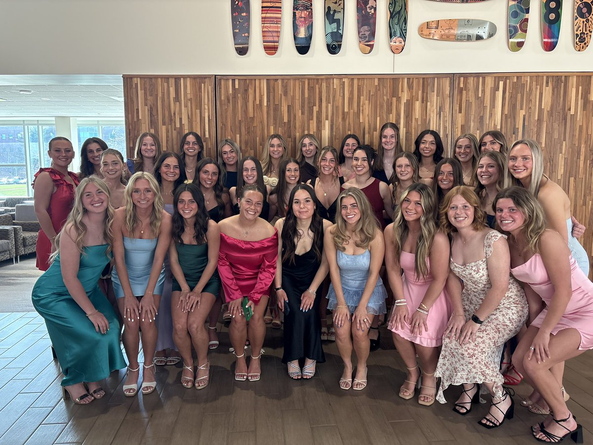 The Dawg Show 2025!

Senior Lindsay Cole took home the Ms. Bulldog Award!