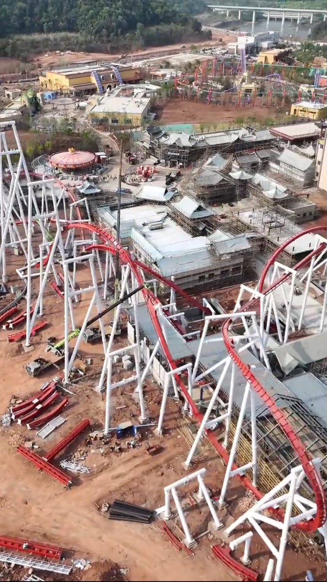 MasaneMiyaPA's tweet image. more “J&amp;amp;M”（Jinma） Inverted Coaster layout for Fantawild Ziyang has revealed 

dive drop，zero G roll ，Immelman ，dive loop and a finnish loop @rcdbdotcom