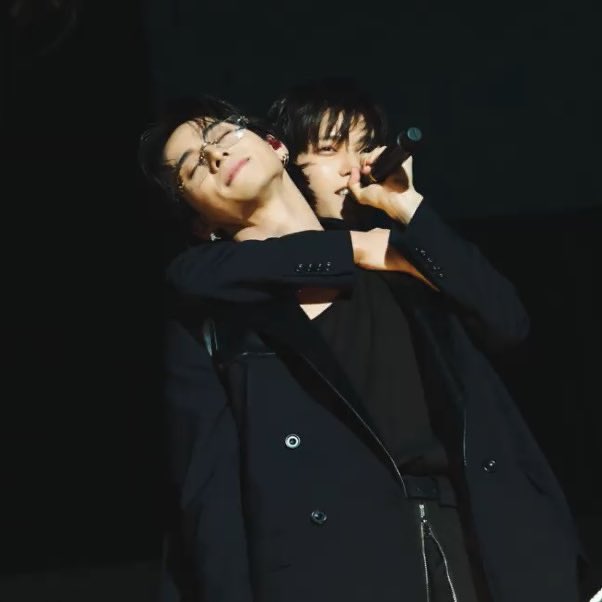 西くんの🖤の数ヤバっ 倍じゃん! 西洸人の時代来た