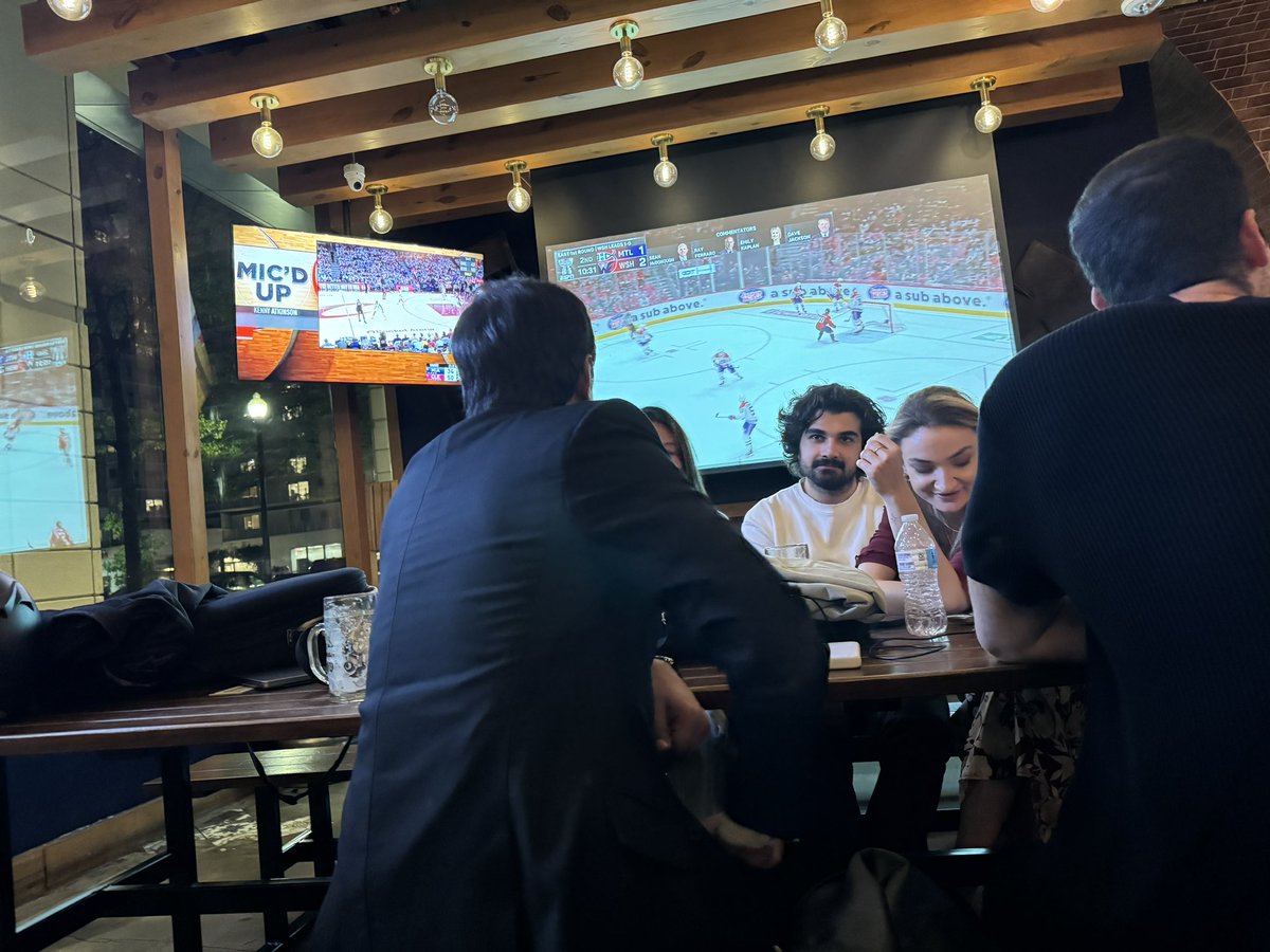Kyle | Hedgehog (@kdipep) on Twitter photo The #SolanaAcrossAmerica DMV meetup is thriving! Lots of cross pollination of crypto backgrounds makes for great convos 🔥 (and solana pilling)
Shoutout to <a href="/HedgehogMarket/">Hedgehog</a> <a href="/SolanaFndn/">Solana Foundation</a> <a href="/cracked_labs/">Cracked Labs</a> <a href="/allmight_US/">ALLMIGHT</a> for sponsoring and <a href="/Web3DC/">W3DC 🛡️</a> <a href="/DCDAOxyz/">DC DAO</a> for spreading the word 🤝 The #SolanaAcrossAmerica DMV meetup is thriving! Lots of cross pollination of crypto backgrounds makes for great convos 🔥 (and solana pilling)
Shoutout to <a href="/HedgehogMarket/">Hedgehog</a> <a href="/SolanaFndn/">Solana Foundation</a> <a href="/cracked_labs/">Cracked Labs</a> <a href="/allmight_US/">ALLMIGHT</a> for sponsoring and <a href="/Web3DC/">W3DC 🛡️</a> <a href="/DCDAOxyz/">DC DAO</a> for spreading the word 🤝