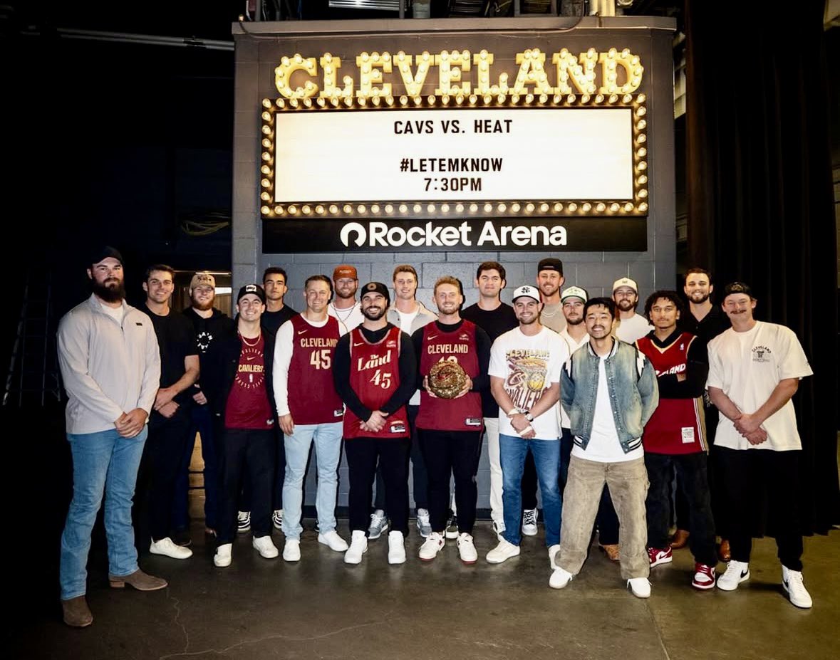 I’ll take a few wallet sized <a href="/CleGuardians/">Cleveland Guardians</a>