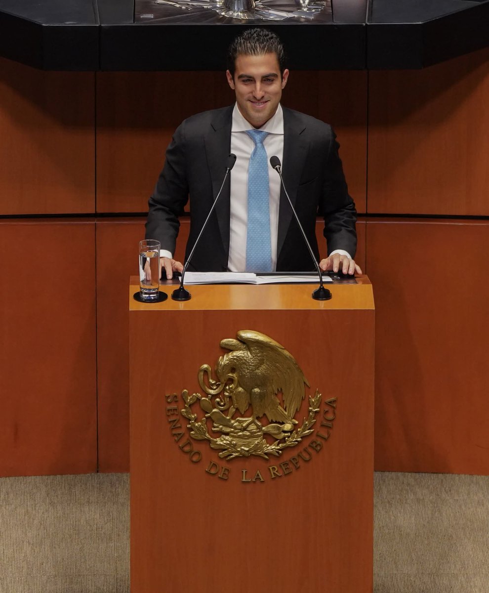GinoSeguraV's tweet photo. #ProyectoPresentado para que el éxito turístico siga traduciéndose en prosperidad compartida, hoy presento un nuevo proyecto en el @senadomexicano. Este proyecto busca garantizar una planeación sostenible con justicia regional, que siga llevando prosperidad compartida.

@MorenaSenadores