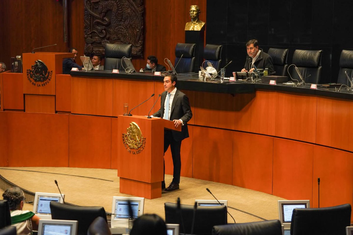 GinoSeguraV's tweet photo. #ProyectoPresentado para que el éxito turístico siga traduciéndose en prosperidad compartida, hoy presento un nuevo proyecto en el @senadomexicano. Este proyecto busca garantizar una planeación sostenible con justicia regional, que siga llevando prosperidad compartida.

@MorenaSenadores