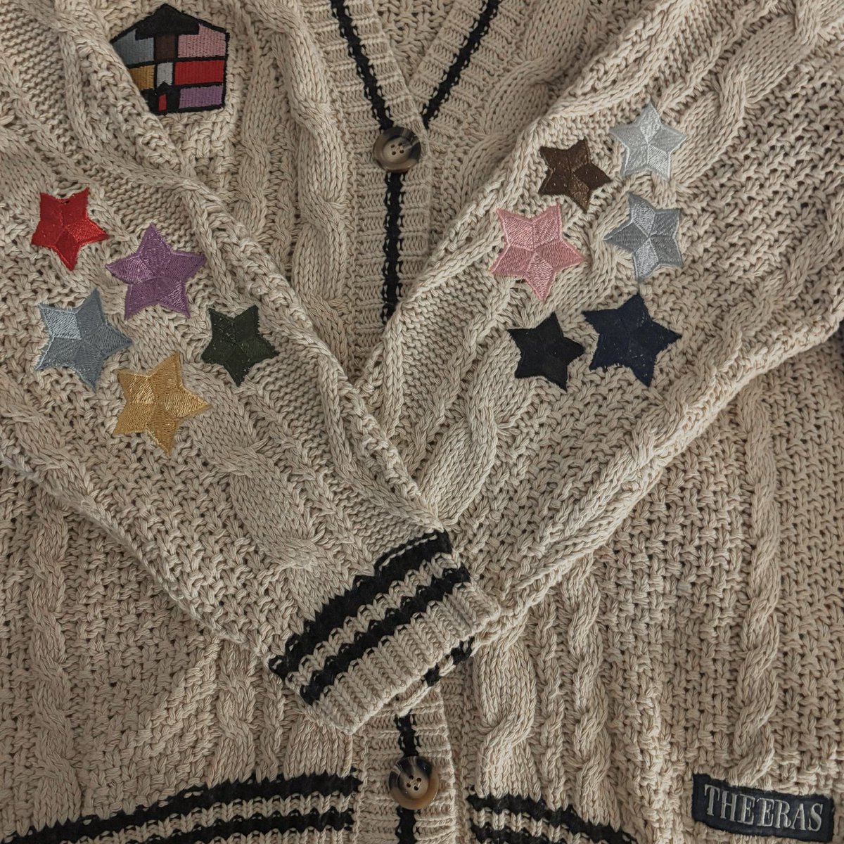 mail day!! 🎉👏🏻 

the eras cardigan from the cardigan department!! obsessed is an understatement!! 
💚💛💜❤️🩵🖤🩷🩶🤎💙🤍