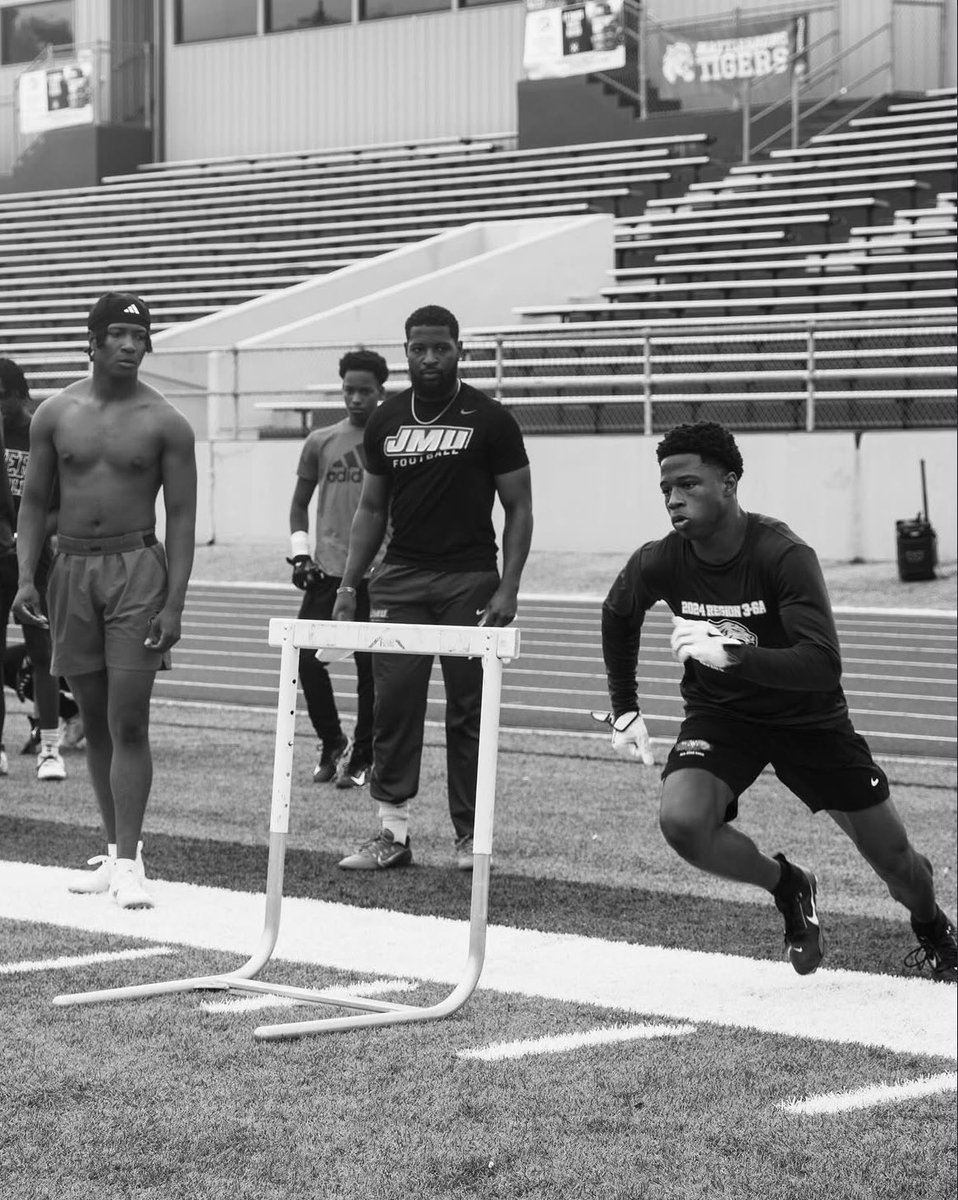 🧘🏾‍♂️🧘🏾‍♂️
<a href="/deuce_vance/">D2⚡️ ★ ★ ★ ☆ ☆</a> <a href="/jarereimonenq/">Jarius Reimonenq</a>