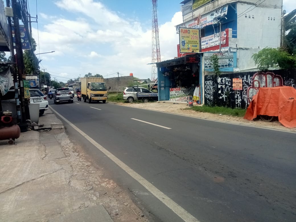 terasiklan's tweet photo. @iklan Dijual/disewakan Tanah kosong di Jln. Raya Buaran BSD, lokasi 1,5 km dari pintu tol Bsd. 
Hadap Barat
Tidak Banjir
Zona Komersial dekat pergudangan Tekno BSD
Luas 7.468 m²
SHM
Harga jual Rp. 8 juta /m²
Harga sewa Rp. 650 juta/tahun.
Hubungi wa. 0896-52371562 https://t.co/uByFSy0xKe