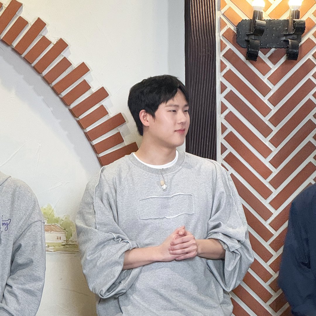 No1Taste (@no1taste) on Twitter photo #동호회식 EP.2 촬영 현장 비하인드 (2) 📸
취준? 어학공부?
무슨 소리 하는 거야, 꿈꿨어?
💚동호회식💚 현장 비하인드 컷 안 볼 거야?
#주헌 #주허니 #허니 #몬스타엑스 #몬베베 #제1의맛스튜디오 #동호회식 #동호회 #회식 #CJ제일제당 #MONSTAX #joohoney <a href="/OfficialMONSTAX/">몬스타엑스_MONSTA X</a> #동호회식 EP.2 촬영 현장 비하인드 (2) 📸
취준? 어학공부?
무슨 소리 하는 거야, 꿈꿨어?
💚동호회식💚 현장 비하인드 컷 안 볼 거야?
#주헌 #주허니 #허니 #몬스타엑스 #몬베베 #제1의맛스튜디오 #동호회식 #동호회 #회식 #CJ제일제당 #MONSTAX #joohoney <a href="/OfficialMONSTAX/">몬스타엑스_MONSTA X</a>