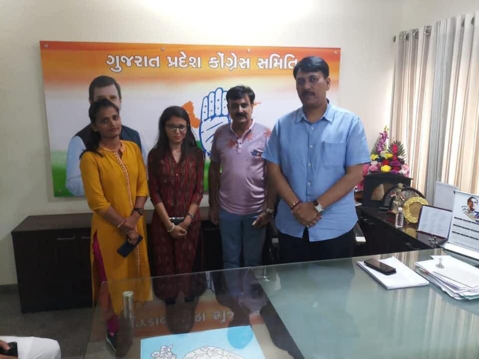 ThakkerZarna's tweet image. ગુજરાત પ્રદેશ કોંગ્રેસ પૂર્વ પ્રમુખ તથા ગુજરાત વિધાનસભા વિરોધપક્ષ નેતા શ્રી  Amit Chavda સાહેબ  ને જન્મદિવસ પર ખૂબ ખૂબ શુભેચ્છાઓ 
#AmitChavda
#HappyBirthdayAmitChavda 💐💐