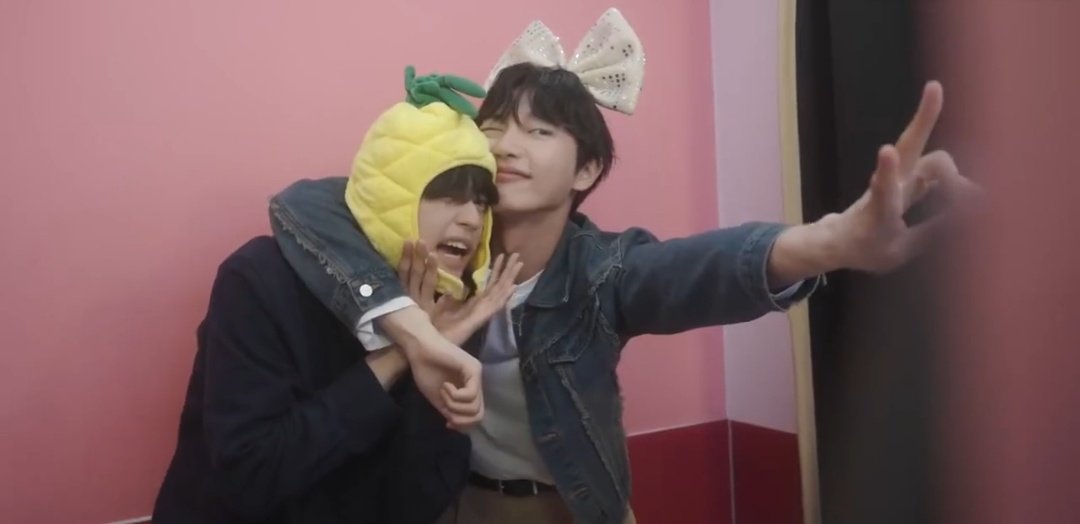 dearbubble7's tweet photo. i know that "fake date" was SO real for both of them >>>
#SomethingIsNotRight #무언가잘못되었다 #SomethingIsNotRightEp3 https://t.co/C0gMlnwDbg