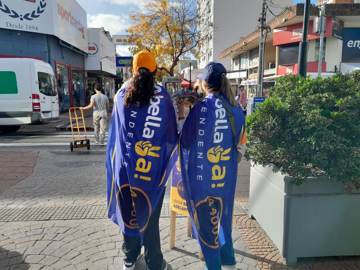 ADRIANA GRAZIUSO LISTA 44 MIL (@adrianagraziuso) on Twitter photo 