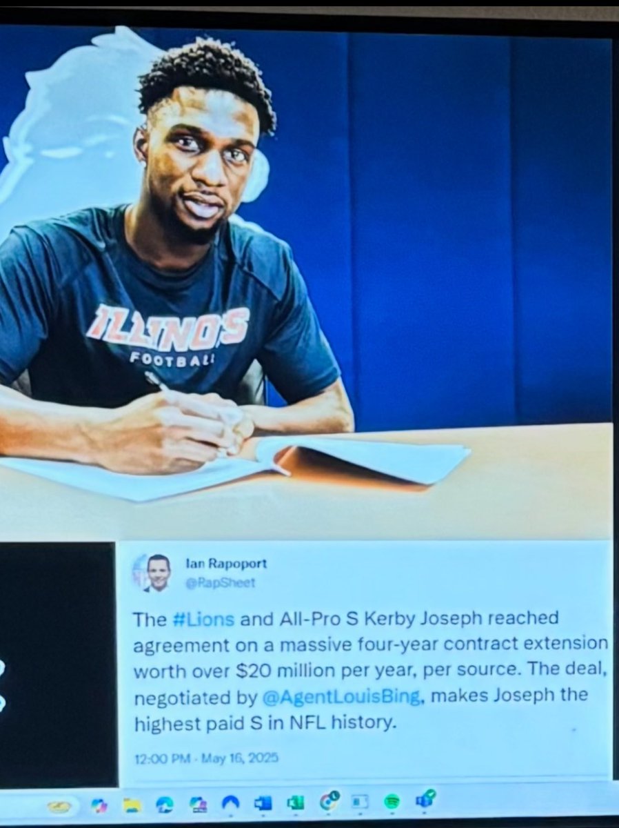 Louis Bing (@agentlouisbing) on Twitter photo I’ve had this on my computer background since the summer before Kerby’s rookie season (when $19M was the highest paid). Crazy right?? <a href="/JKERB25/">ZUPER BOWL KERB💤😎</a> <a href="/RapSheet/">Ian Rapoport</a> I’ve had this on my computer background since the summer before Kerby’s rookie season (when $19M was the highest paid). Crazy right?? <a href="/JKERB25/">ZUPER BOWL KERB💤😎</a> <a href="/RapSheet/">Ian Rapoport</a>