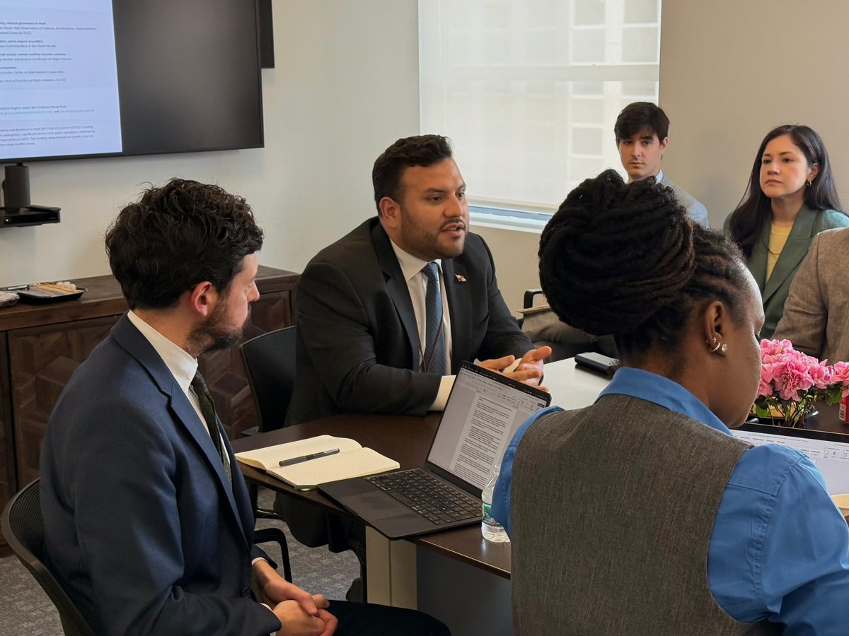 Ricardo Moscoso (@moscosorrm) on Twitter photo Panamá 🇵🇦 en su calidad de co-redactor de Haití en el Consejo de Seguridad, recibió a <a href="/GI_TOC/">Global Initiative</a> y a participantes de los 15 Estados representados en este órgano para discutir la preocupante situación en Haití, donde el crímen organizado avanza en tomar control del país. Exploramos Panamá 🇵🇦 en su calidad de co-redactor de Haití en el Consejo de Seguridad, recibió a <a href="/GI_TOC/">Global Initiative</a> y a participantes de los 15 Estados representados en este órgano para discutir la preocupante situación en Haití, donde el crímen organizado avanza en tomar control del país. Exploramos