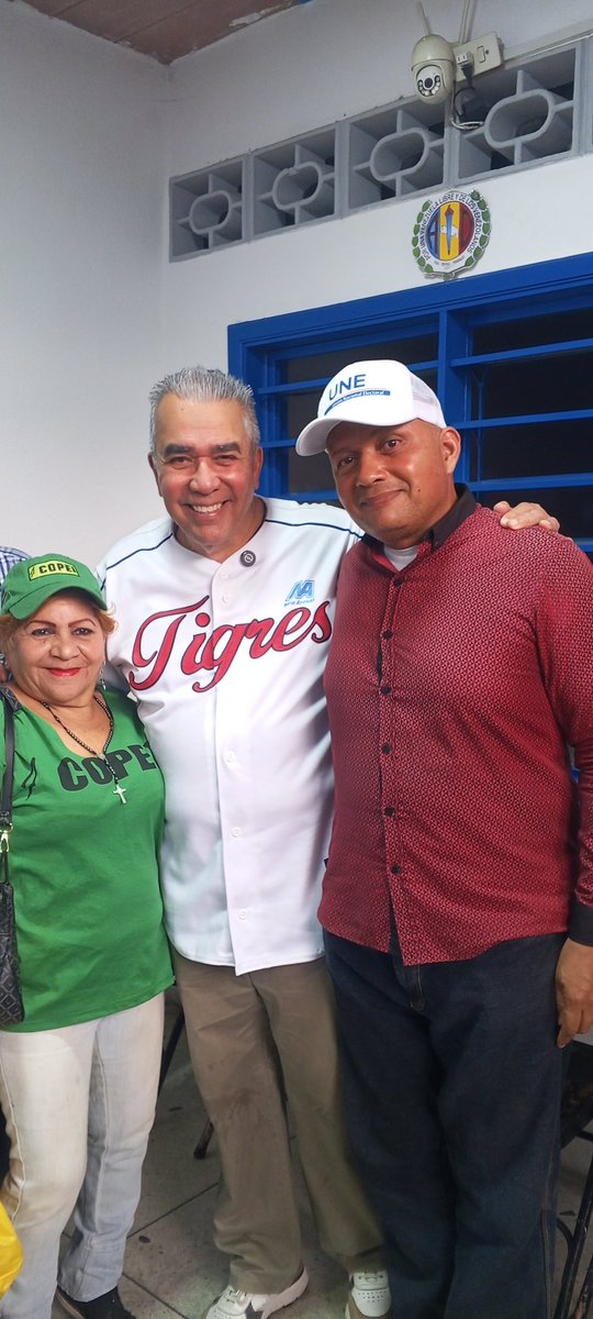 BejaranoSequera's tweet photo. Con el candidato de la unidad Luis Eduardo Martinez mi apoyo incondicional.@Luisemartinezh https://t.co/dlefsad2SB