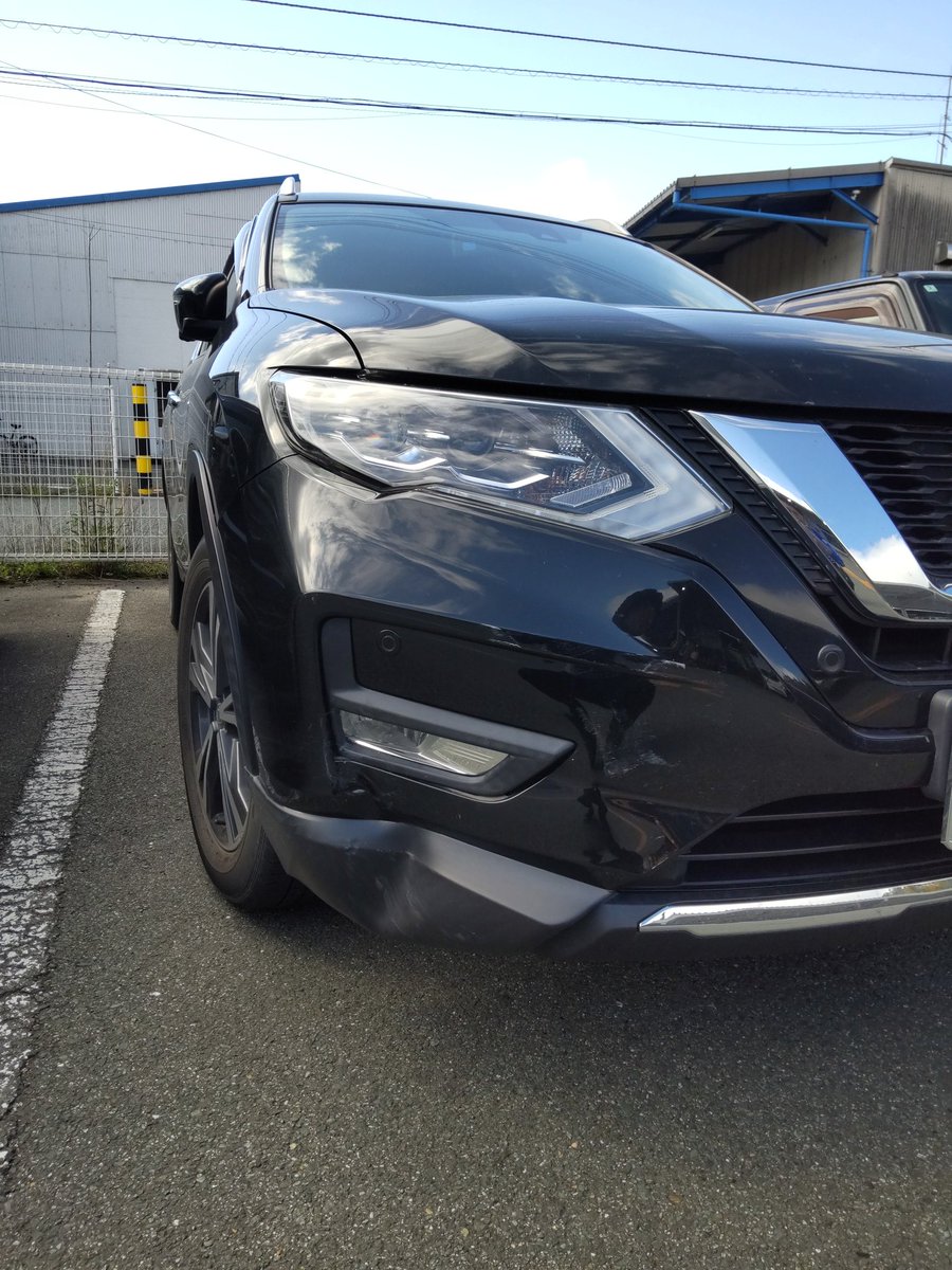 ffeoruzea's tweet photo. 車ぶつけられたわ。。。 https://t.co/fm35rNapaO