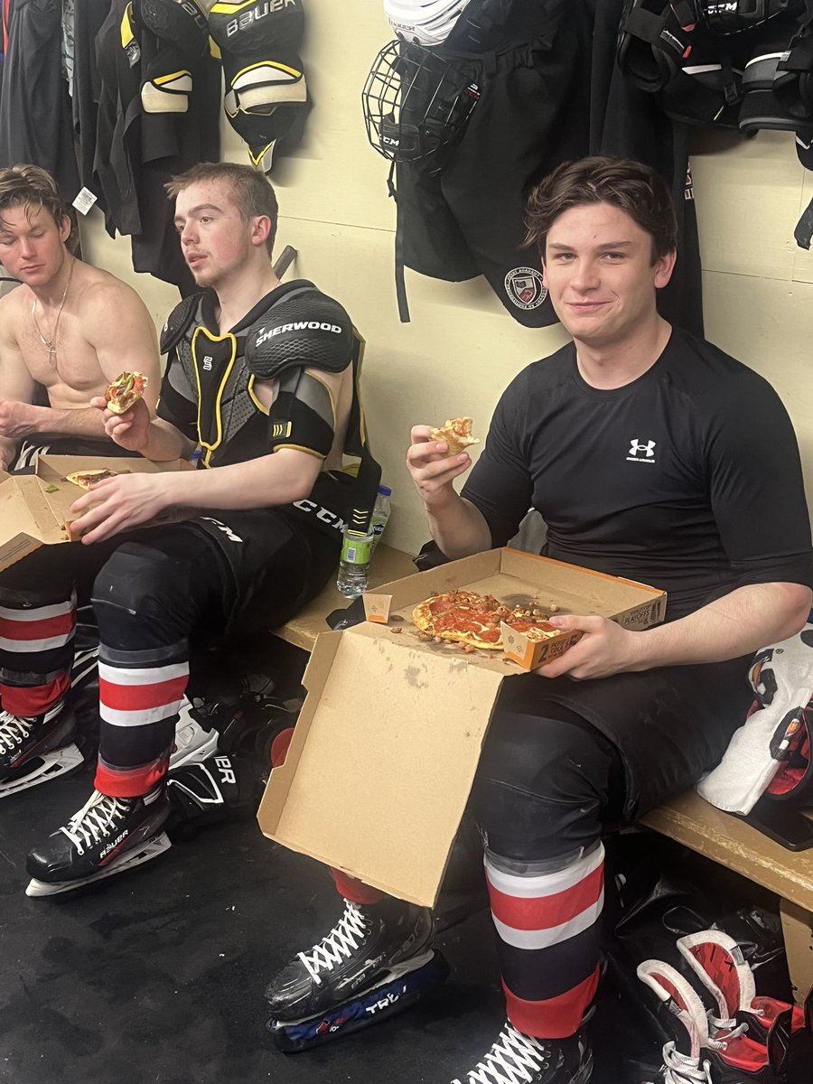 Tough 1st day. We dropped the 2nd game of our day 4-1 (1ENG) to the Kent Koyotes. POG was Noah Visser. Back at it tomorrow in a must win vs South East Knights. Shout out to Tony’s Tuna Fishing and Owner Steady Brush Painting for tonight’s post game Pizza from Little Ceasers.